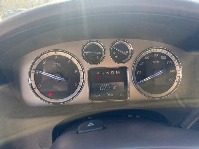 Cadillac Escalade  2010