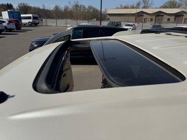 Cadillac Escalade  2010