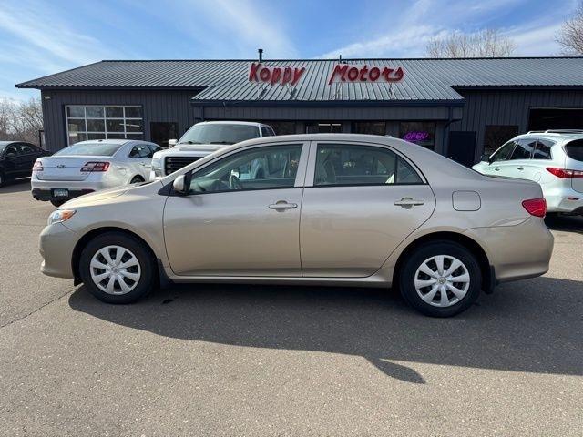 Toyota Corolla  2009