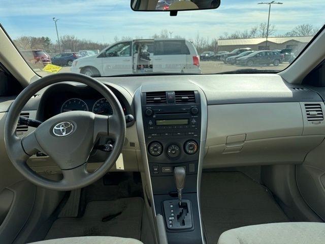 Toyota Corolla  2009