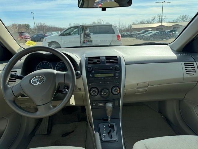 Toyota Corolla  2009