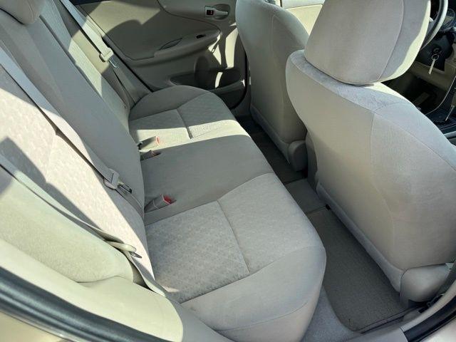 Toyota Corolla  2009