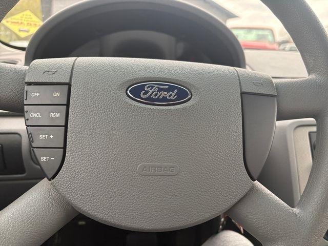 Ford Five Hundred  2005