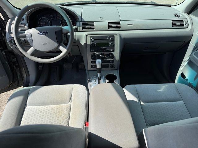 Ford Five Hundred  2005