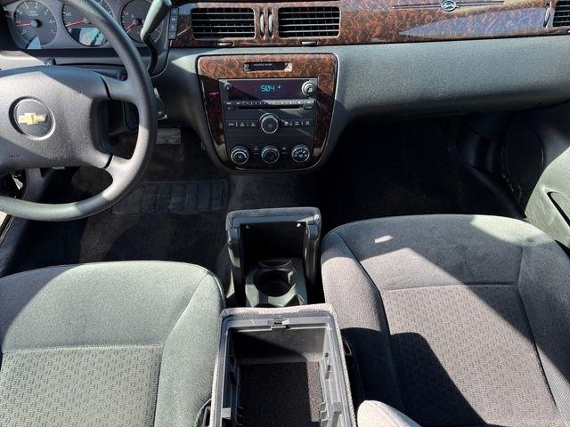 Chevrolet Impala  2013