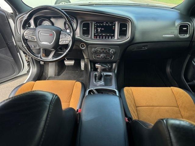 Dodge Charger  2020