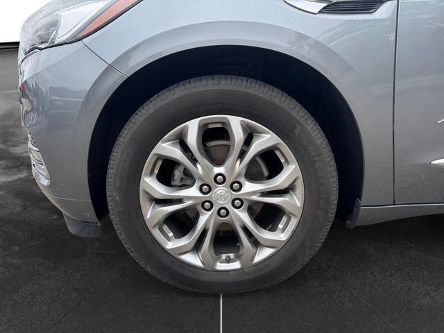Buick Enclave  2021