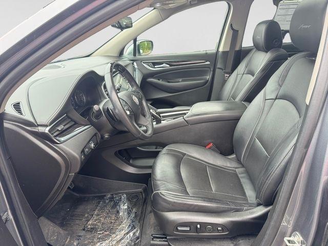 Buick Enclave  2021