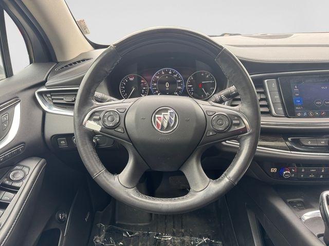 Buick Enclave  2021