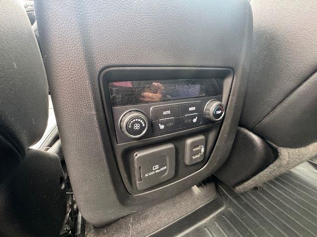 Buick Enclave  2021