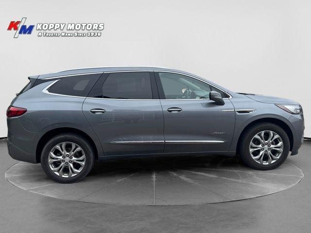 Buick Enclave  2021