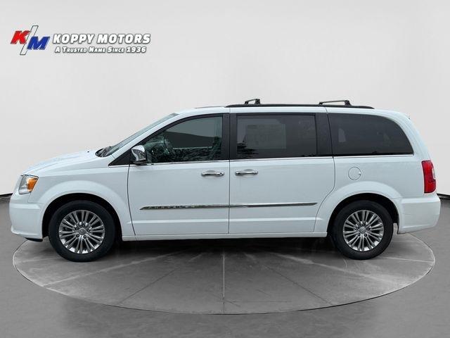 Chrysler Town & Country  2016