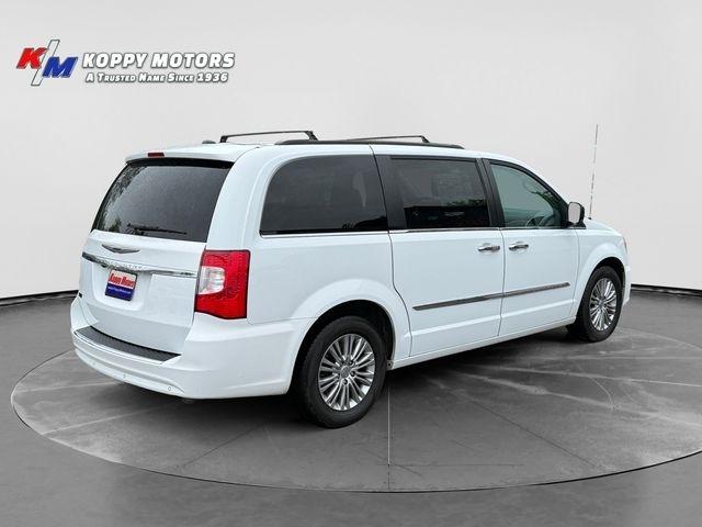 Chrysler Town & Country  2016