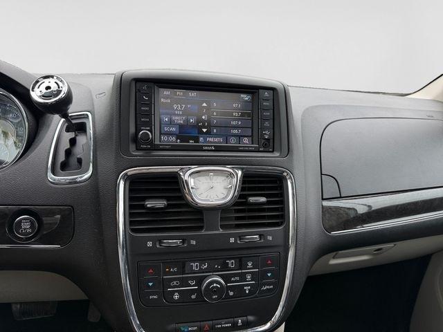 Chrysler Town & Country  2016