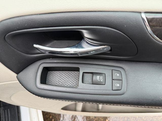 Chrysler Town & Country  2016