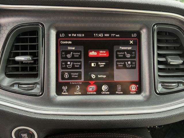 Dodge Challenger  2015