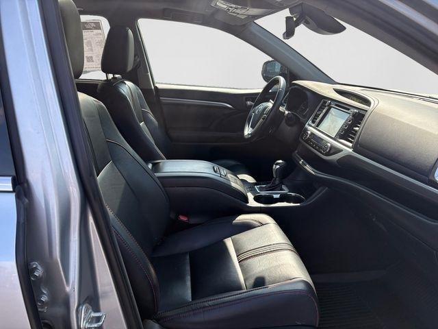Toyota Highlander  2019