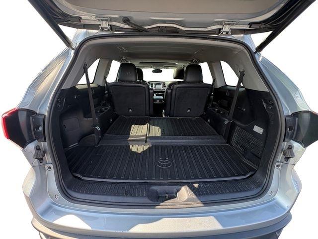 Toyota Highlander  2019