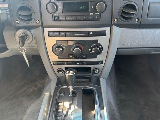Jeep Commander  2006