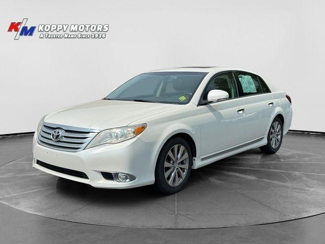 White 2011 Toyota Avalon Sedan Front-Wheel Drive 6-Speed Automatic