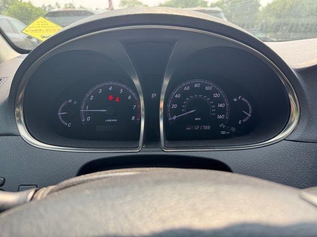 Toyota Avalon  2011