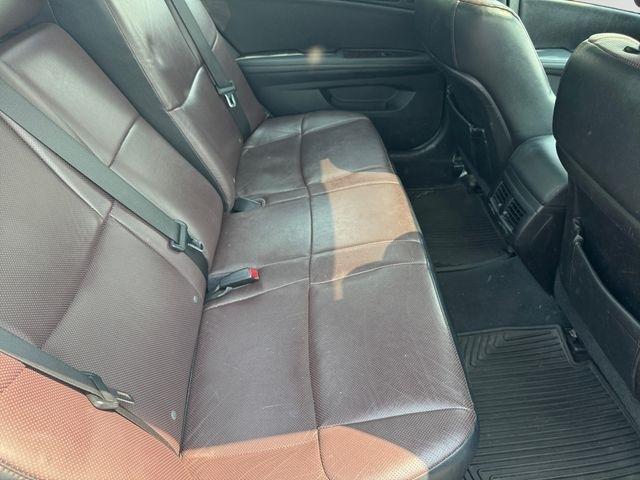 Toyota Avalon  2011