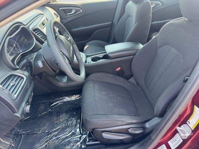 Chrysler 200  2015