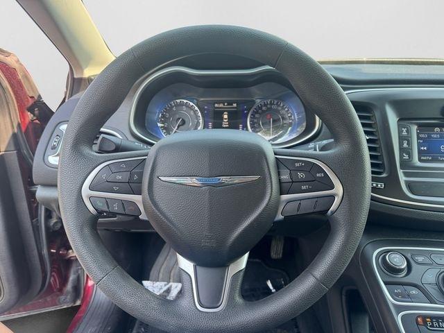 Chrysler 200  2015