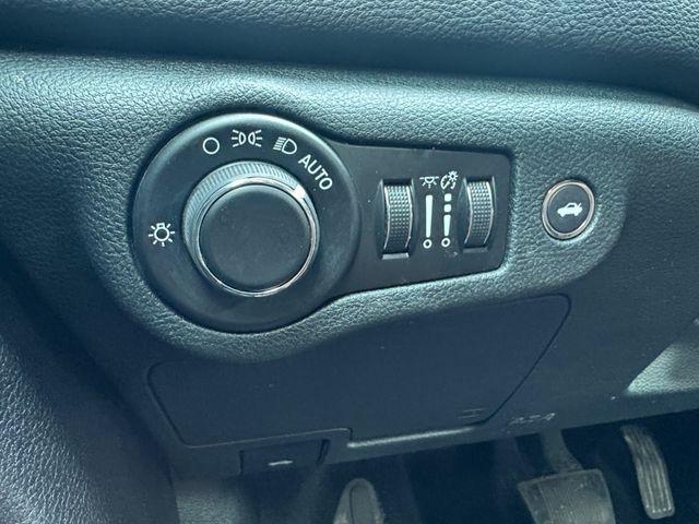 Chrysler 200  2015