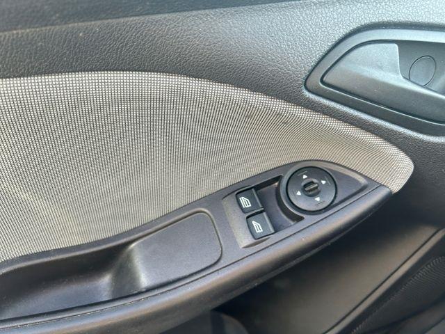 Ford Focus  2014