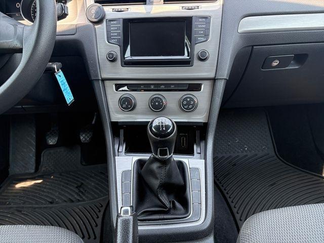 Volkswagen Golf  2015