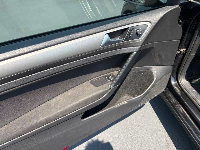 Volkswagen Golf  2015