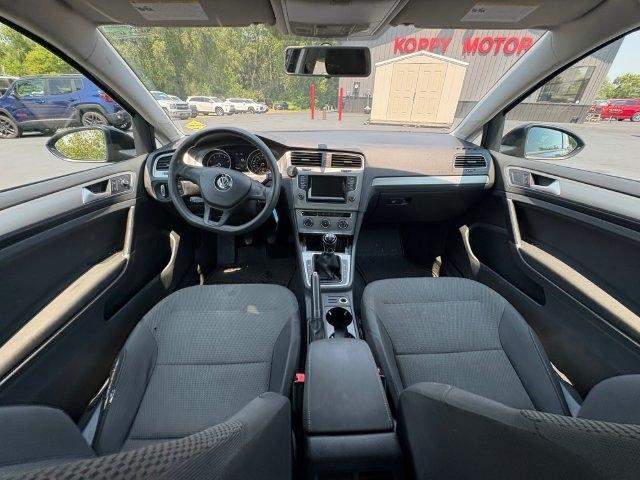 Volkswagen Golf  2015