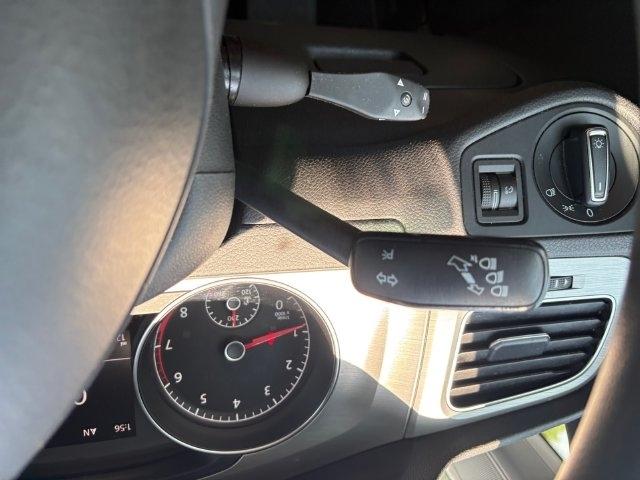 Volkswagen Golf  2015