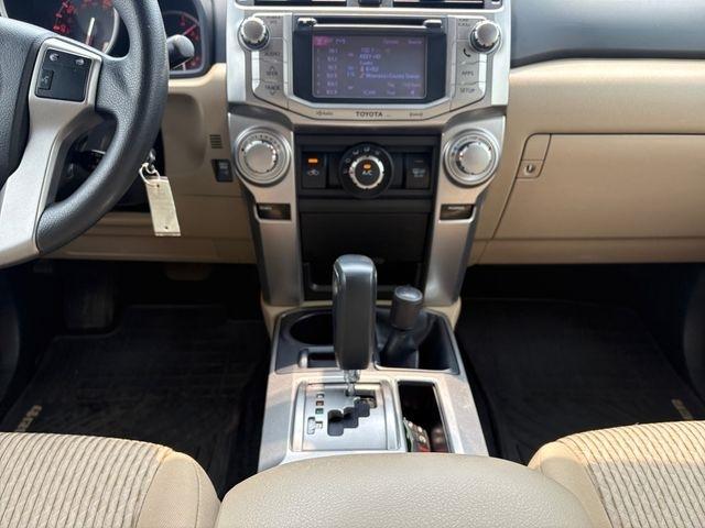 Toyota 4Runner  2012