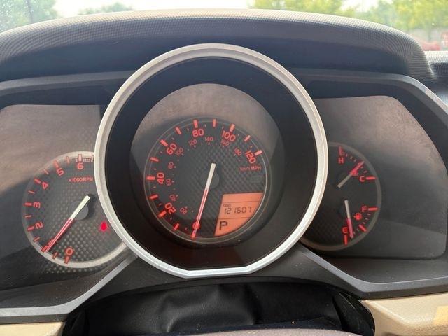 Toyota 4Runner  2012