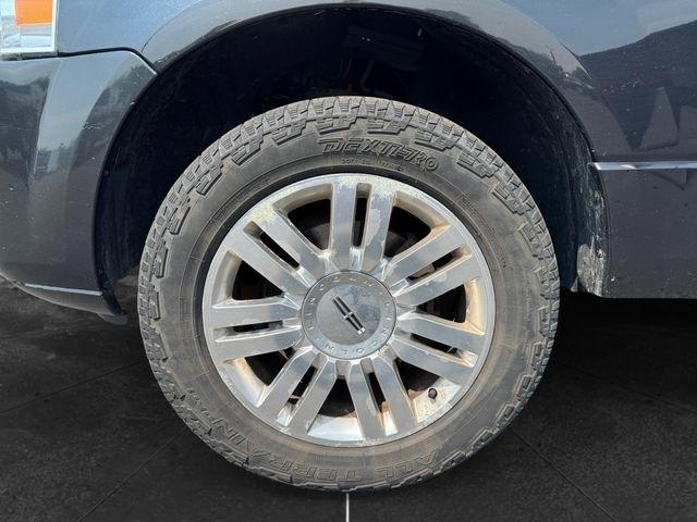 Lincoln Navigator  2011