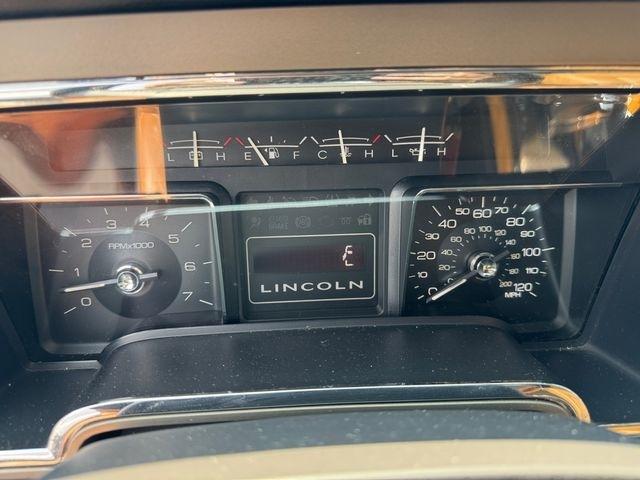 Lincoln Navigator  2011