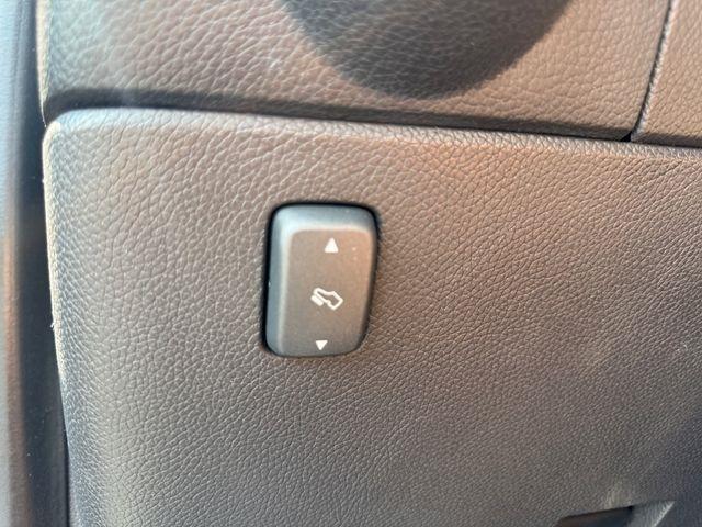 Lincoln Navigator  2011