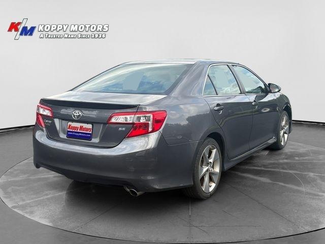 Toyota Camry  2014