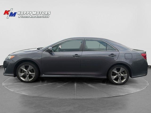 Toyota Camry  2014