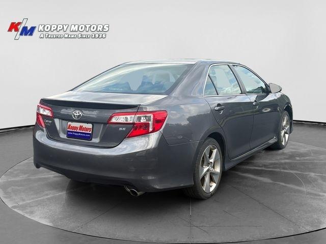 Toyota Camry  2014