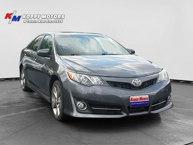 Toyota Camry  2014
