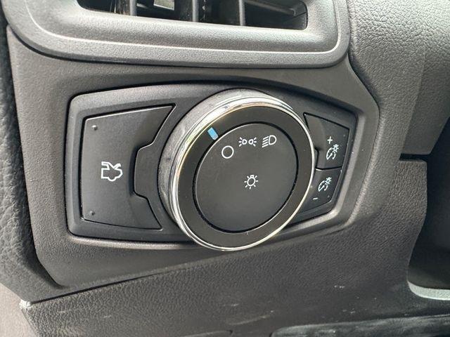 Ford Focus  2014