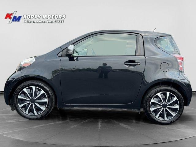 Scion iQ  2012
