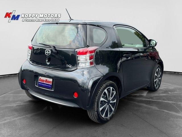 Scion iQ  2012