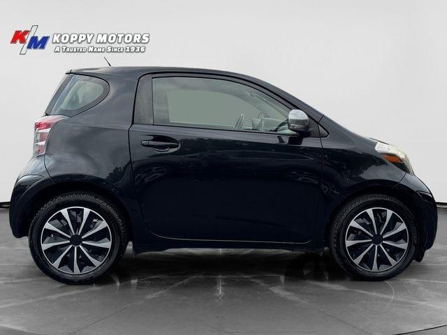 Scion iQ  2012