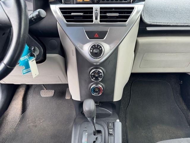 Scion iQ  2012