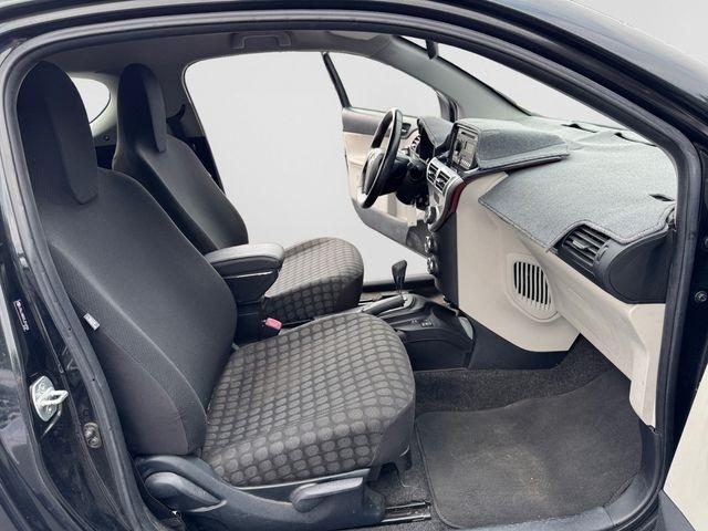 Scion iQ  2012