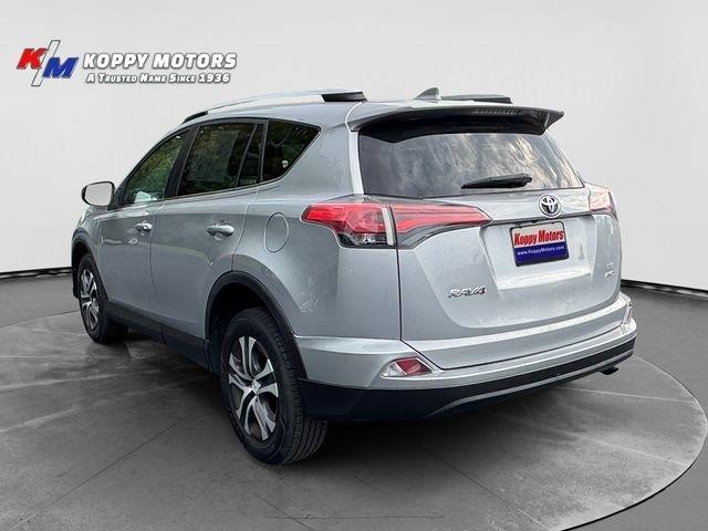 Toyota RAV4  2016